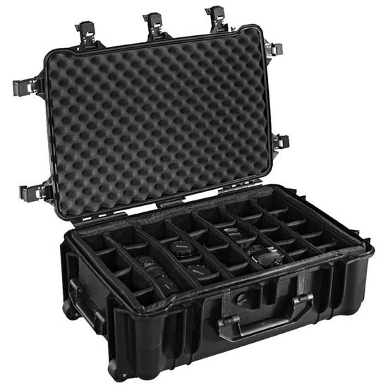 Obrázek TYP 70 – Černý vodotěsný kufr s kolečky vč. dělících přepážek s bezpečnostním uzavíráním.